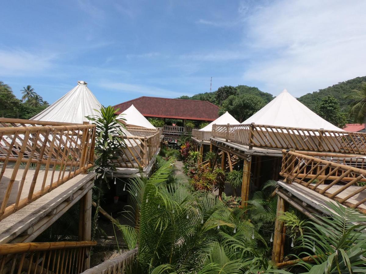 Glamping Due Amici Hotell Palomino Exteriör bild