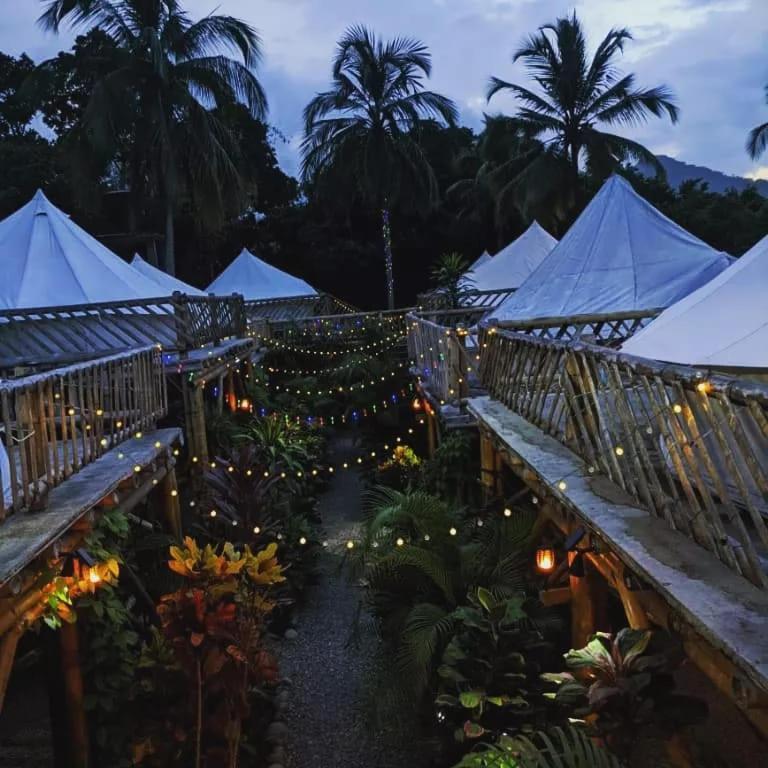 Glamping Due Amici Hotell Palomino Exteriör bild