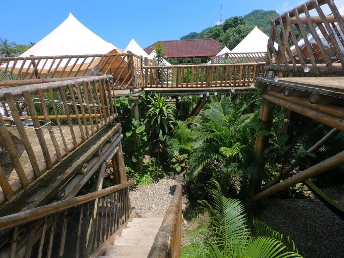Glamping Due Amici Hotell Palomino Exteriör bild