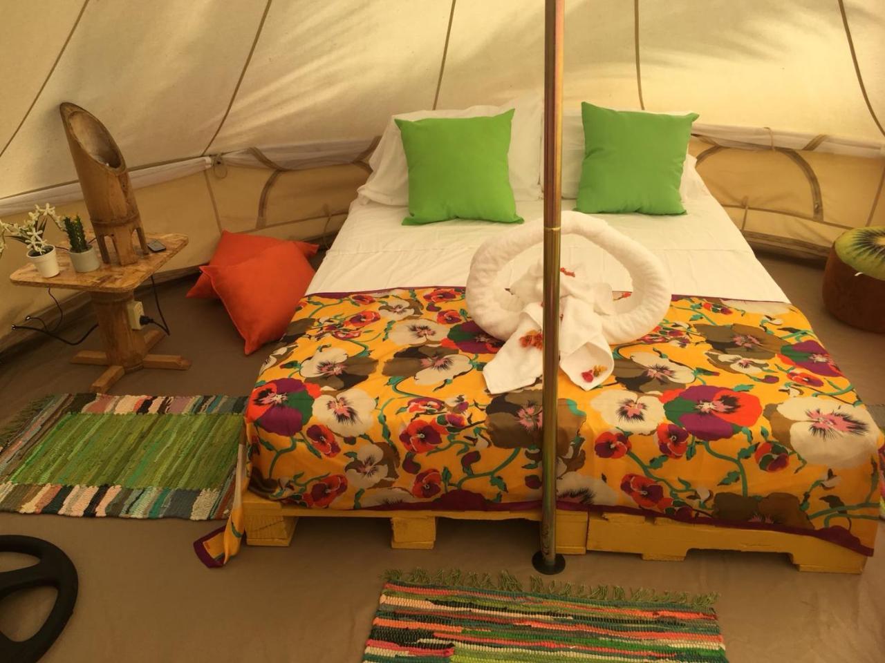 Glamping Due Amici Hotell Palomino Exteriör bild